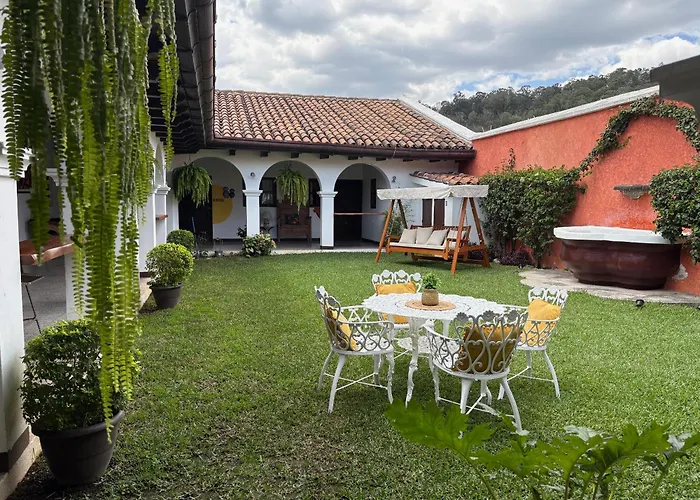 Luna Maya Boutique Hotel